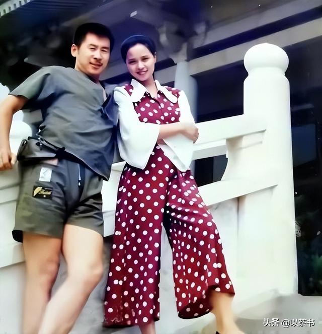 原来他们是两口子，戏里戏外都是夫妻	，结婚26年坚持丁克不生孩子