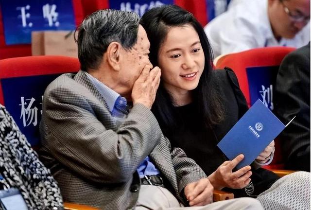 翁帆终于不再隐瞒，与杨振宁结婚16年后，含泪说出俩人结婚真相