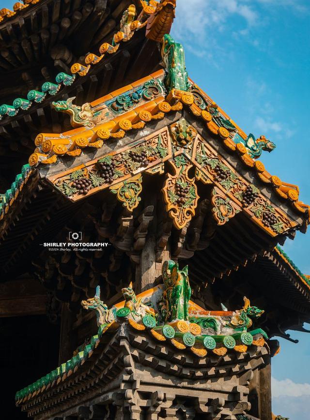 太原自驾2小时，抵达鲜为人知的“琉璃王国”，城内所有景点免费