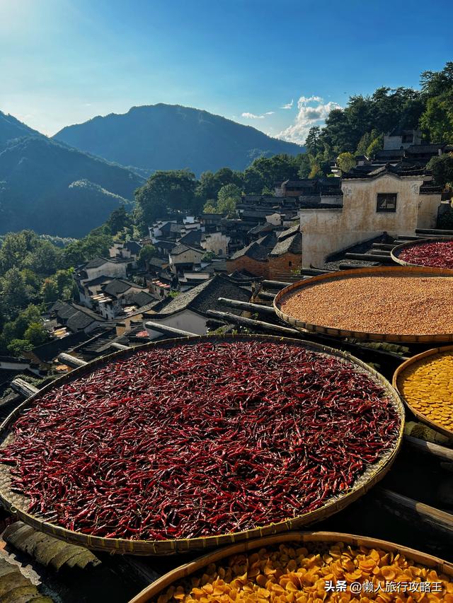 婺源晒秋攻略 | 被上帝打翻的调色盘，用辣椒玉米拼出中国式浪漫！