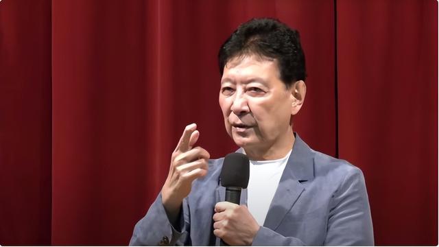 国民党改选	，郑丽文暂排第一，不料郑丽文却说：我目标是不统不独
