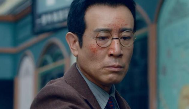 不到72小时，《人民日报》4次点名于和伟，张艺谋的话有人信了