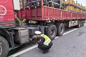 山西高速交警五支队：暖心守护在路上 平安相伴在身旁 | 交警正能量图片