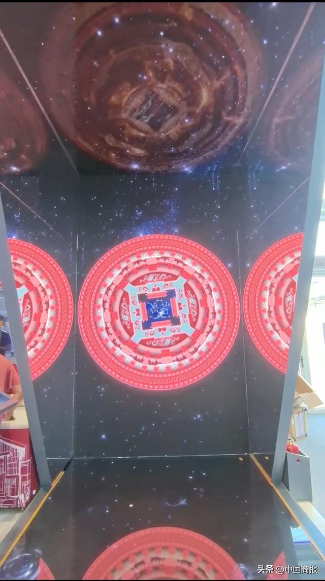 一键“穿上”汉服当古人！服贸会专题展解锁文旅新体验，从文化旁观者成为深度参与探索者