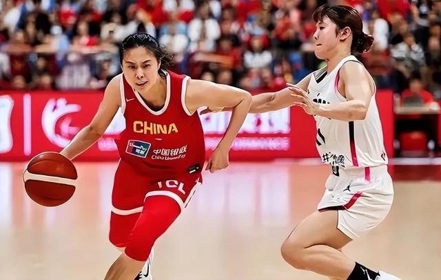 中国女篮开始集训！宫鲁鸣带队：韩旭、杨舒予、徐凤威等状态出色