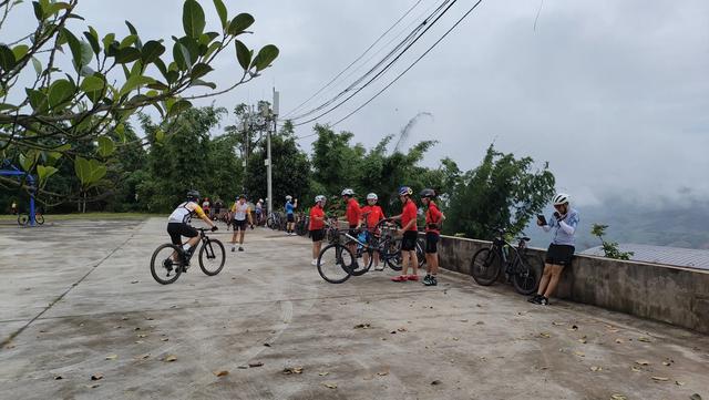 再行滇缅路 骑行百公里纪念抗日战争暨世界反法西斯战争胜利80周年