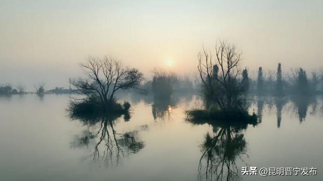 滇池南岸：山水有韵 冬景如画
