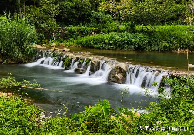 广东信宜：天马山引客来