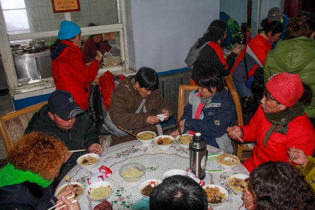 十二年前我在千山五龙宫寺庙吃粥！