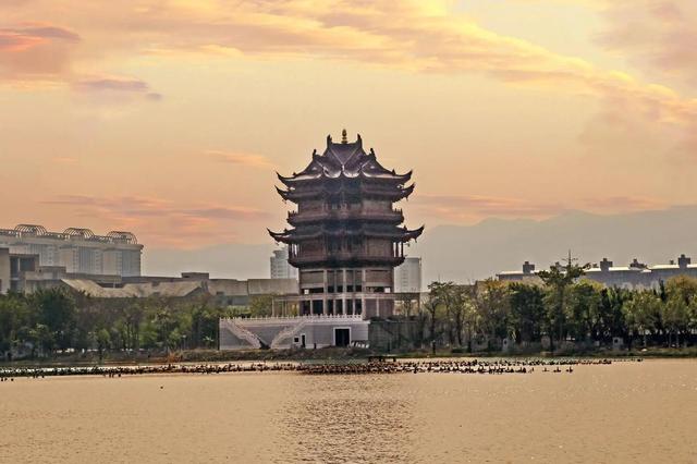 旅居弥勒为什么那么多人有争议？弥勒究竟是一个怎样的城市？
