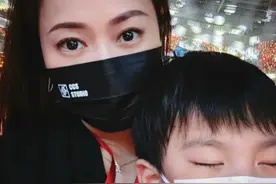 陈楚生老婆云姐发文称太难了！这是演唱会第二次真睡的人了！图片