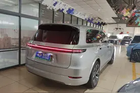 预算33万不买理想L8新车，提了台两年的二手L9，嫌配置不够？图片