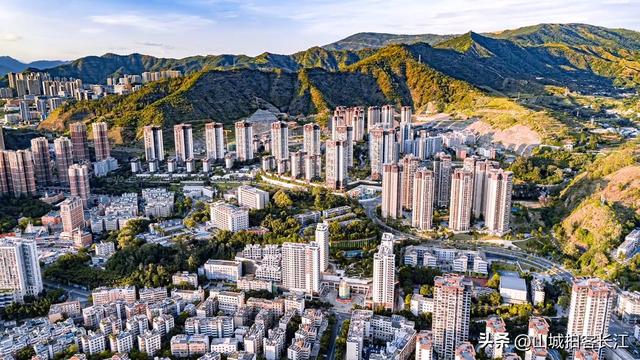 四川“反常”的宝藏城市，被誉为川版小三亚，冬季避寒很实惠？