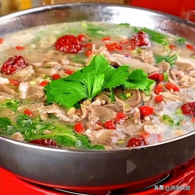 动车直达水果之乡，这个国庆“躺吃躺玩”