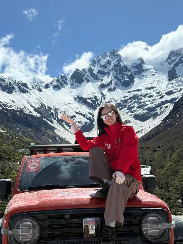 一位95后深圳女孩，本想考个驾照，却意外踏上环驾中国100天之旅