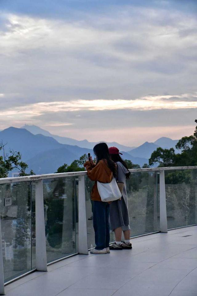 深活指南 | 重阳登高，收藏来自深圳山海的秋日问候​~