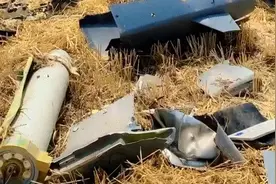 印度卫星图片显示，导弹击穿巴军机库，F16被炸5名飞行员阵亡图片