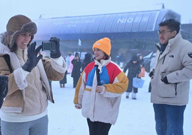 啥是吉林冰雪旅游？ 文旅精品+自然奇观+文化美食+……