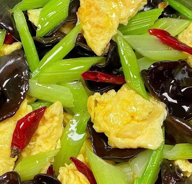 好吃到光盘的家常菜，自己在家动手轻松搞定！附详细做法！