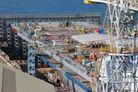 日本航母完成全部测试，正式立法，禁止中国无人机拍摄图片