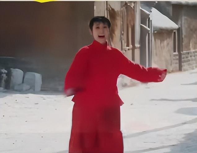 不会演就别尬演！《生万物》最大的败笔，就是请了“戏混子”的她