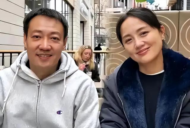 离世仅过去8个月，52岁辛柏青高调传出喜讯，朱媛媛终于能安心了