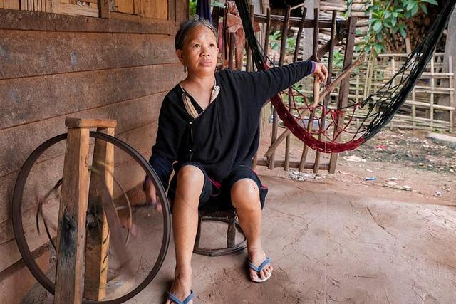 亚洲最穷国，落后中国30年，女性地位很高，很多人都想去定居