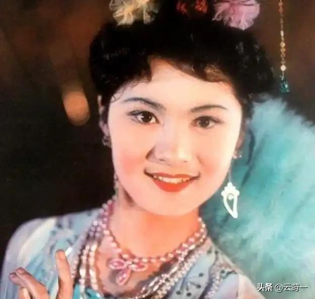 80年代家喻户晓的女演员，嫁给军委副主席儿子，离婚后混得如何？