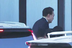 关注 | 接受问询超5小时！尹锡悦被捕后细节披露！图片