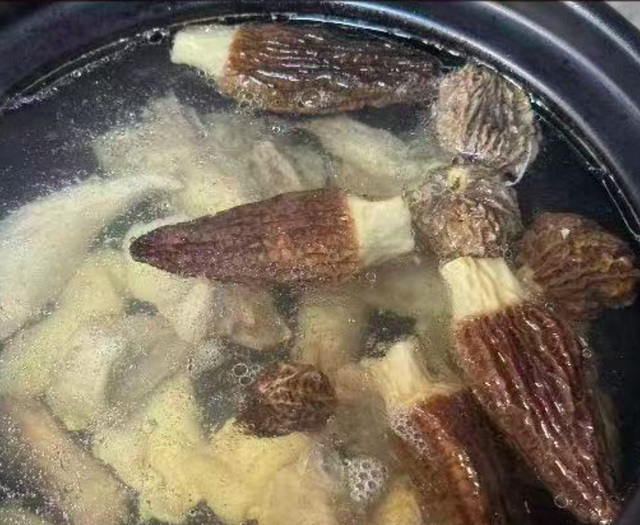 秋天，使劲吃这汤，一吃清热、二吃润肺、三吃清热化痰，别不懂吃