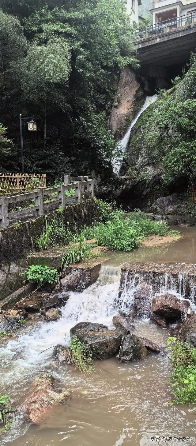 临安龙门秘境一景三村，山水相依确实如深山秘境