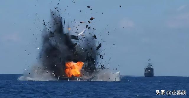 委内瑞拉油轮刚出海，中国军舰紧随其后，特朗普的算盘又打错了？