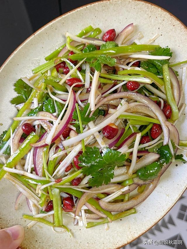 它是“天然开塞露	”，隔天吃一次，口臭没了	，排便顺了	、肚腩平了