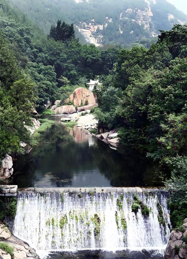 山东这座被低估的仙山，比避暑更让人上头的，是它的水和故事！
