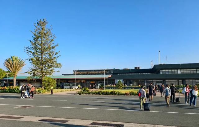 非洲坦桑尼亚8天7晚野奢之旅,乘越野车Safari,看动物大迁徙!