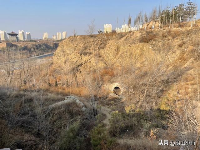 行摄包头东河区工业遗存、人防工程、水利工程设施、日伪建筑遗存