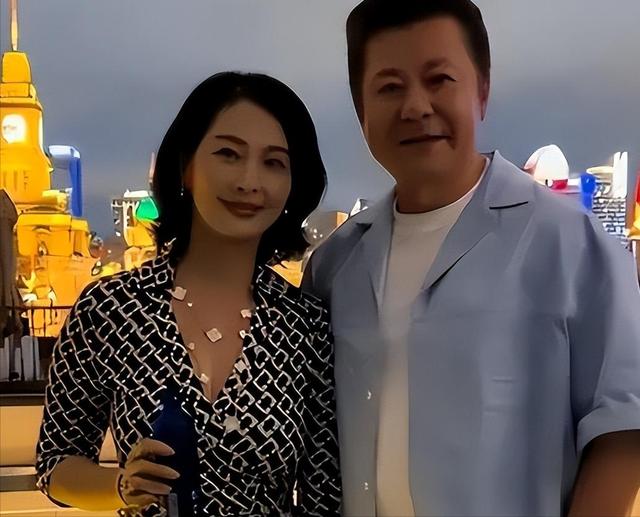 中国赚钱美国花？老戏骨祖孙三代，在美奢华享乐过上人上人生活