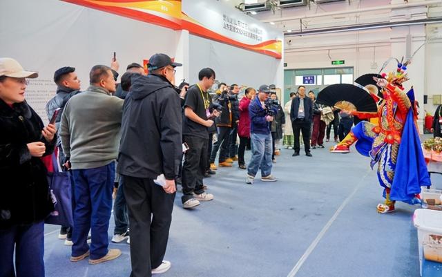 丝路文脉跃动科技之光 产业聚能激活文旅新篇——第二届喀什文博会解码新疆文旅高质量发展新模式