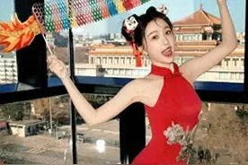露内衣的虞书欣，终究被骂上热搜图片