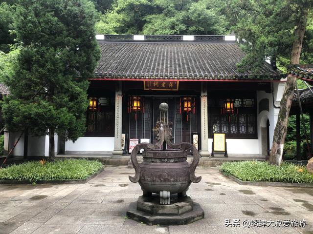 老杭州人才知道杭州登山路线，一路古迹拉满，80%游客都说好！