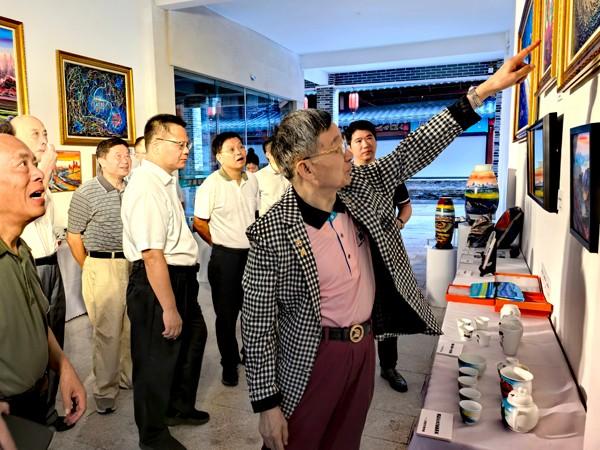 河源籍艺术家“回归”黄建南艺术馆落户万绿湖5A级景区