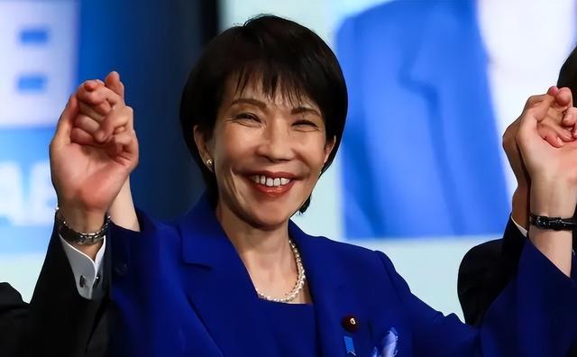 沉默48小时后，人民日报震撼发声，凌晨时分中方召见日本大使，高市早苗终究自食恶果！