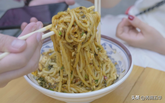 滇超在五华|在昆明队主场看滇超联赛怎么吃？五华美食地图·翠湖篇来啦~