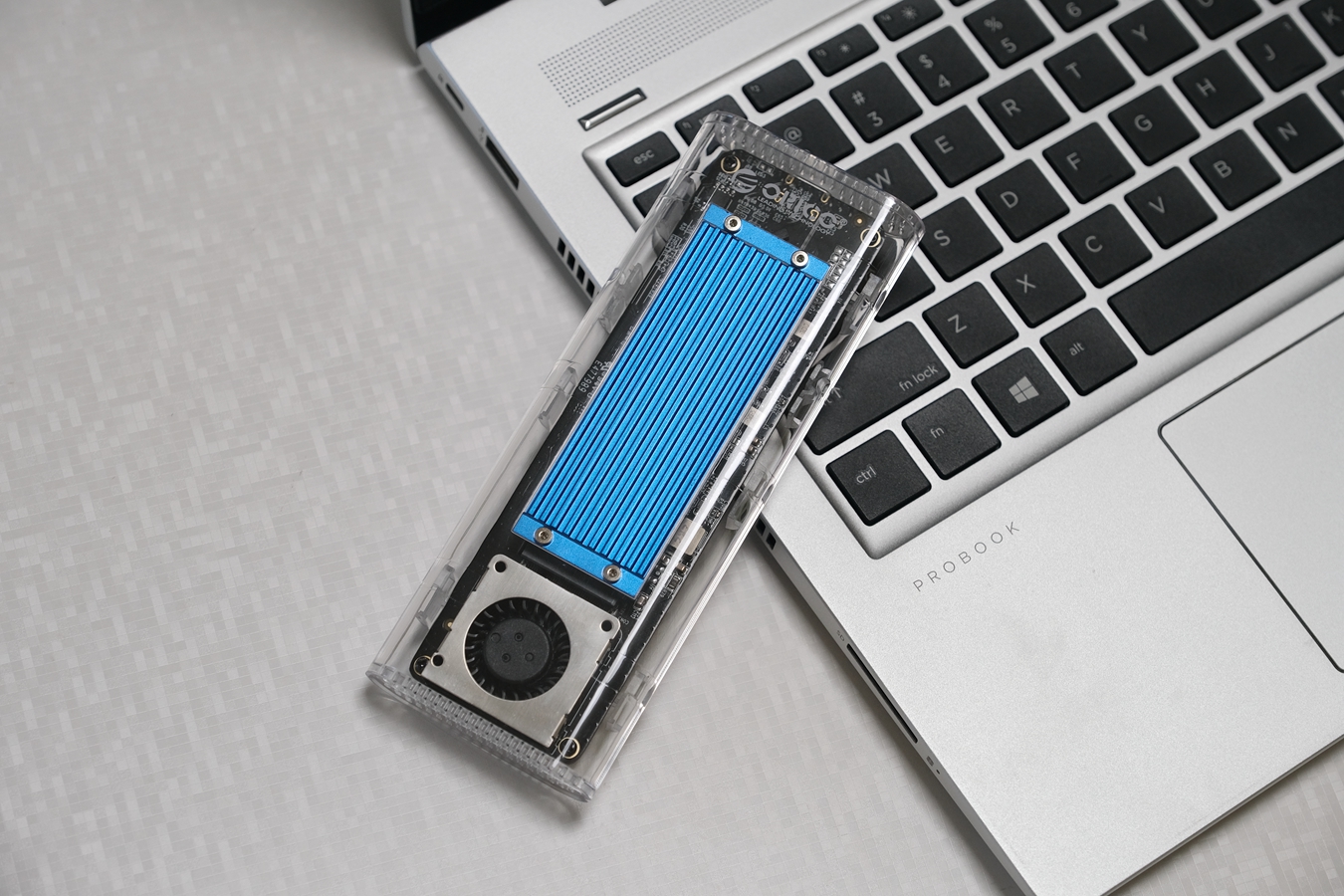 追求飞快的感觉,ORICO J-20 SSD+USB4硬盘盒套装评测