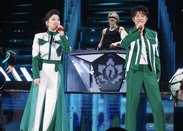 曾毅“翻车”2个月后，玲花损失惨重，她是否后悔21年前的决定？