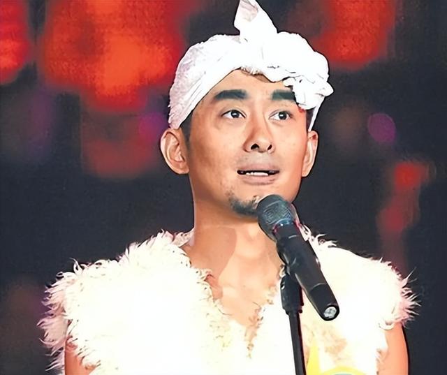 事实证明，“失踪”9年的歌手阿宝，早已走上了一条“不同的路”