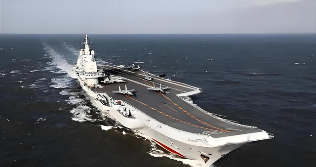 特朗普还未登机访华，大批美国坦克将运往台岛，解放军动作更大