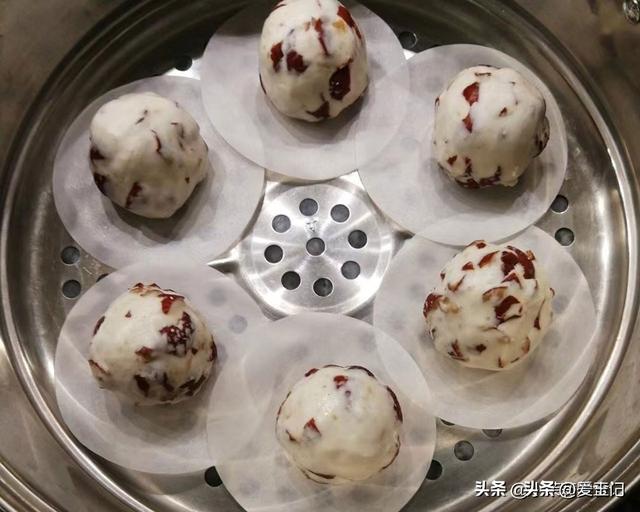 中老年别太节俭，多备3种零食，每天吃点，强身健体