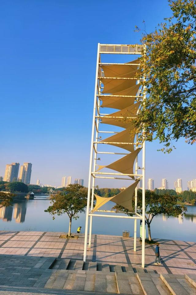 逛起来！8小时10个公园！