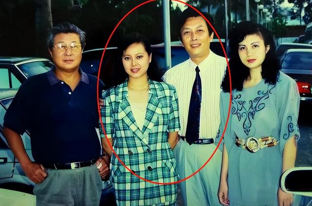 唐国强也没想到，走了35年的前妻，意外让两个残疾儿子承受了恶意